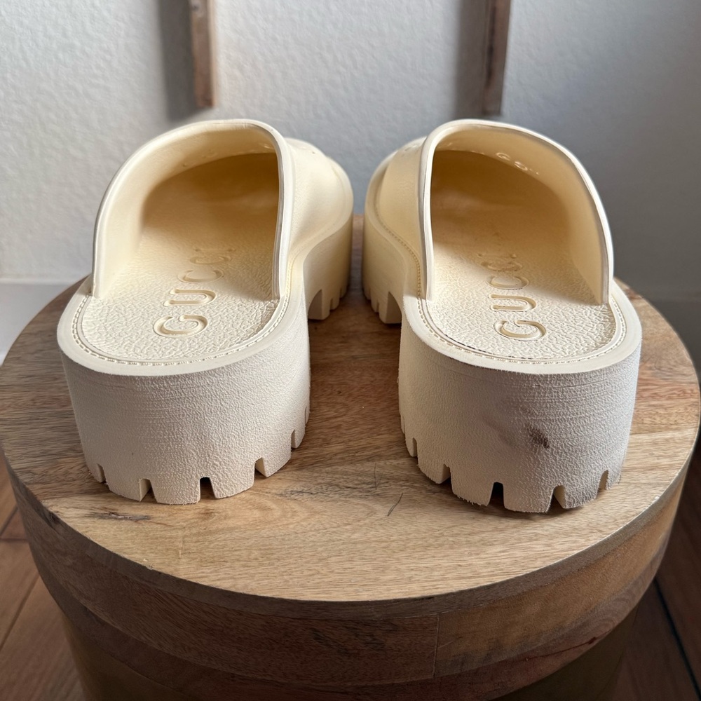 Gucci Rubber Monogram GG Go Through Platform Slide Clogs in Mystic White sz: 11 - Picture 7 of 14